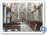 7 Interno chiesa dei Gesuiti